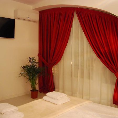 Hostal PETITE MAMAN Madrid Chambre photo