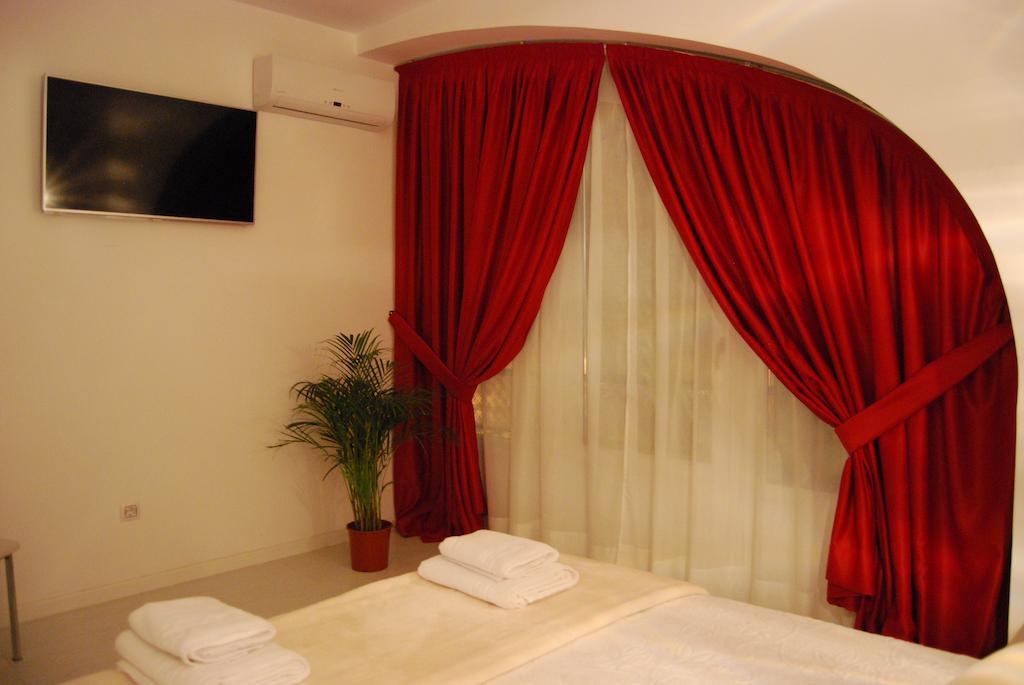 Hostal PETITE MAMAN Madrid Chambre photo