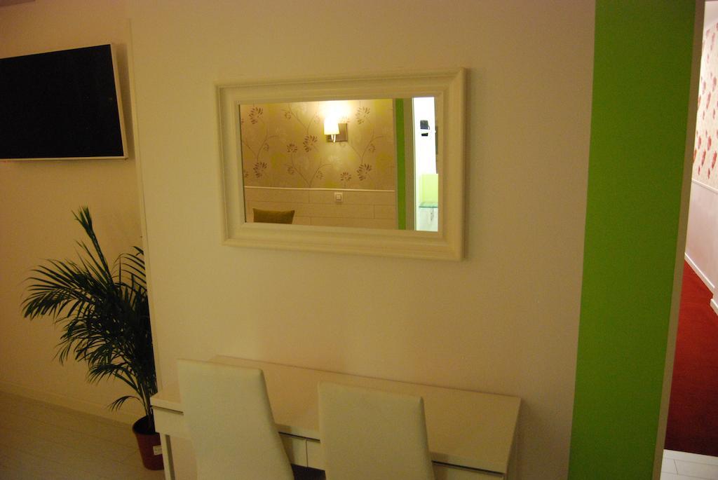 Hostal PETITE MAMAN Madrid Chambre photo