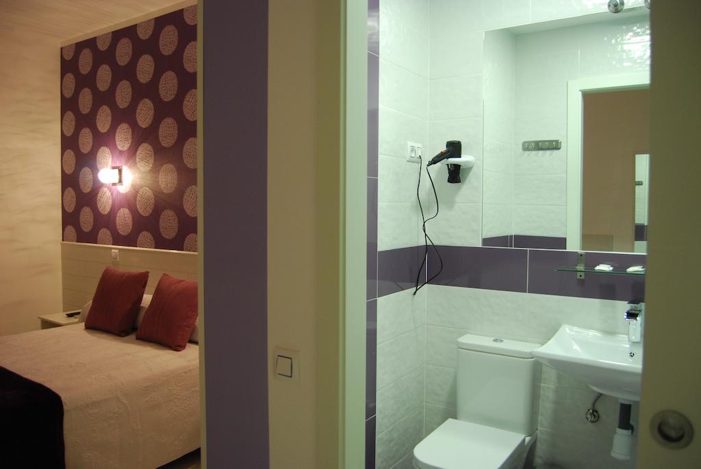 Hostal PETITE MAMAN Madrid Chambre photo